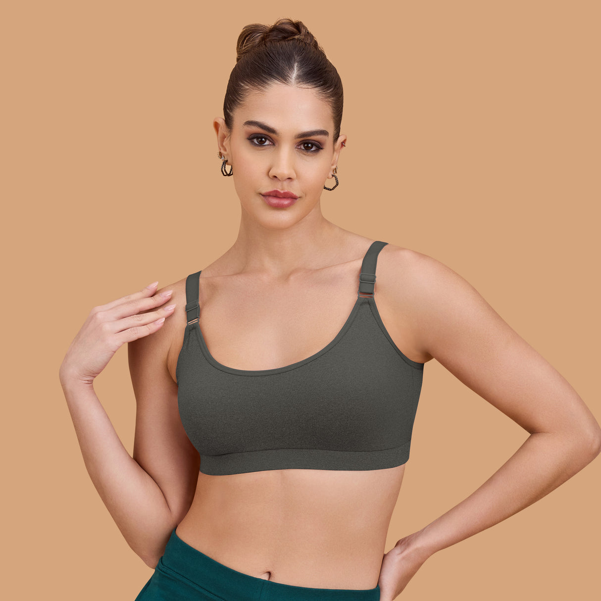 Seamless Breathable,Supportive,and Wire-Free Full Coverage Easy to Slip on Sports SQ1033