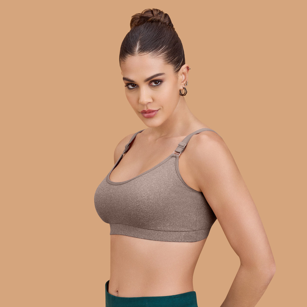 Seamless Breathable,Supportive,and Wire-Free Full Coverage Easy to Slip on Sports SQ1033