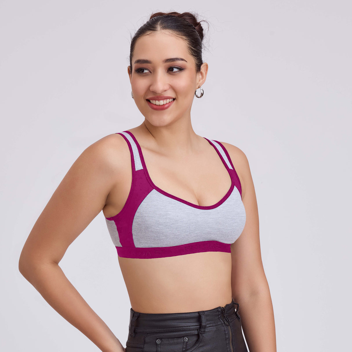 Comfortable Sports Bra for Women–Perfect for Low to Medium Impact Workouts SQ1020