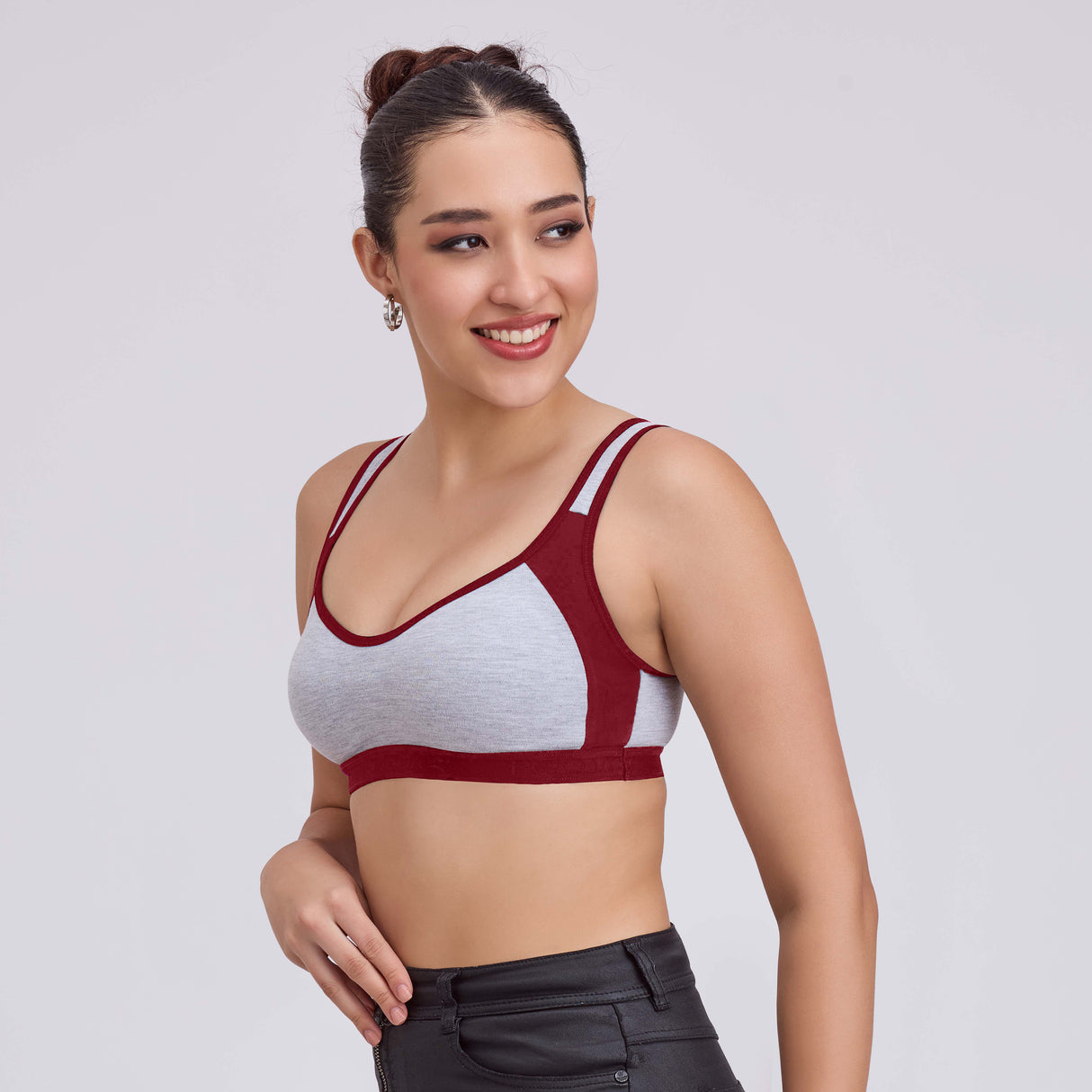 Comfortable Sports Bra for Women–Perfect for Low to Medium Impact Workouts SQ1020