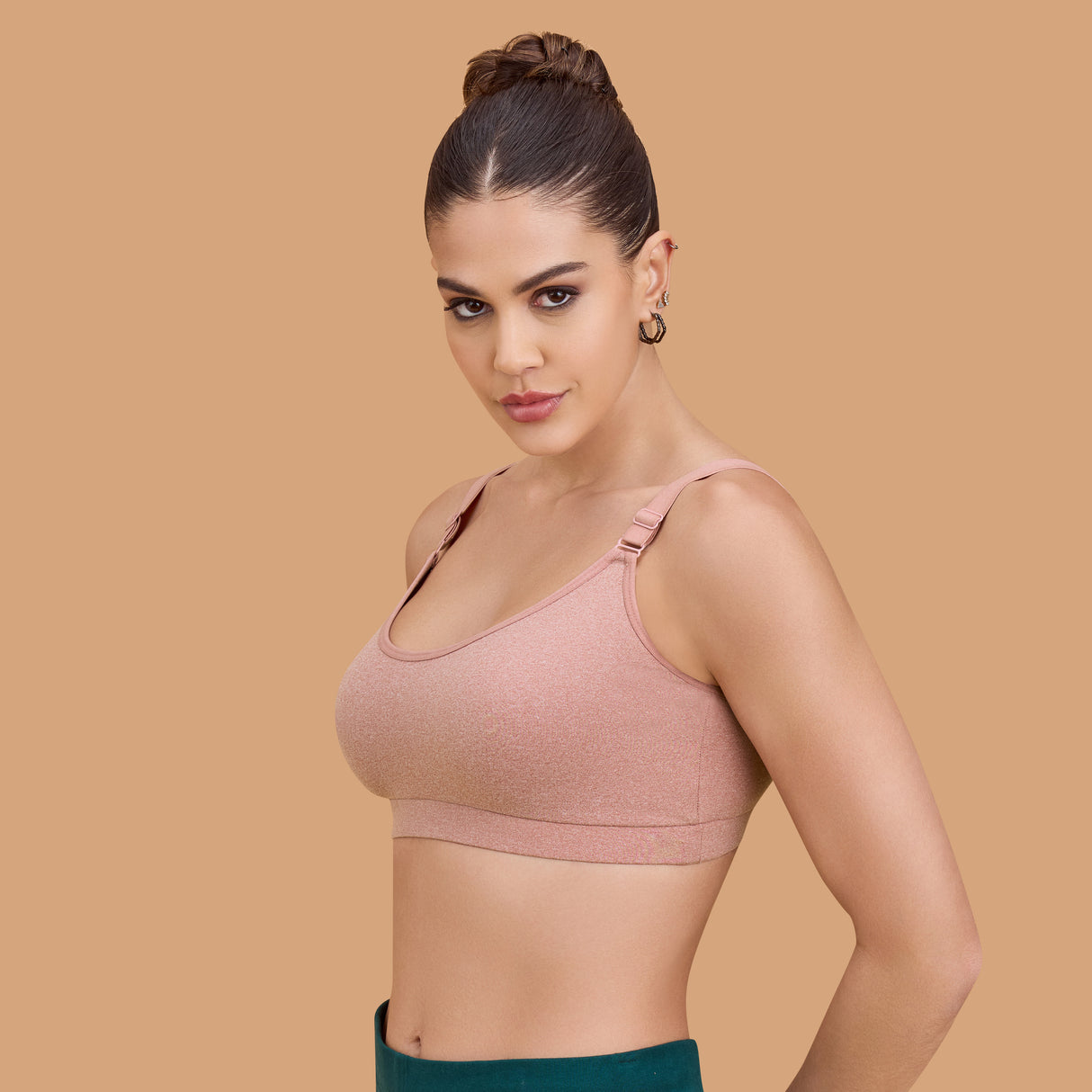 Seamless Breathable,Supportive,and Wire-Free Full Coverage Easy to Slip on Sports SQ1033